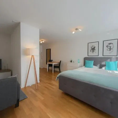 Apartmán Center Apartments, Minutes Away From The Lake! Am53 *