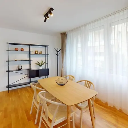公寓 Center Apartments, Minutes Away From The Lake! Am53 洛桑